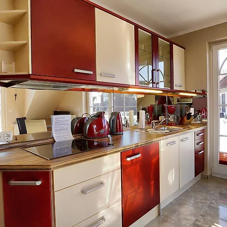 Apartment Sonnenuhr, Fw 8 *